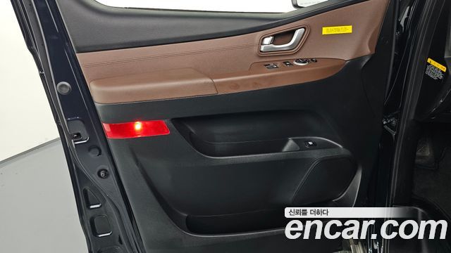Hyundai Starex 2021 — photo 15