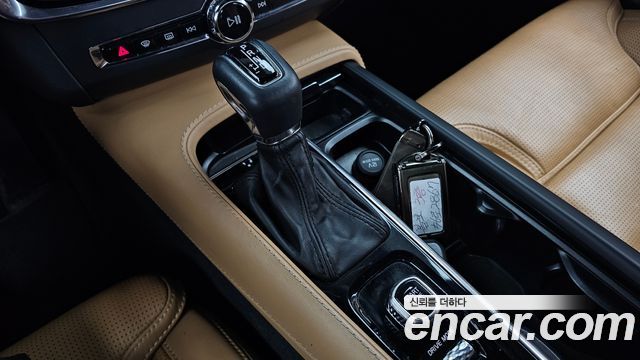 Volvo V90 2018 — photo 12