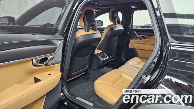 Volvo V90 2018 — photo 17