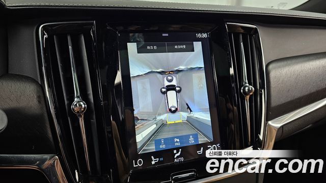 Volvo V90 2018 — photo 21