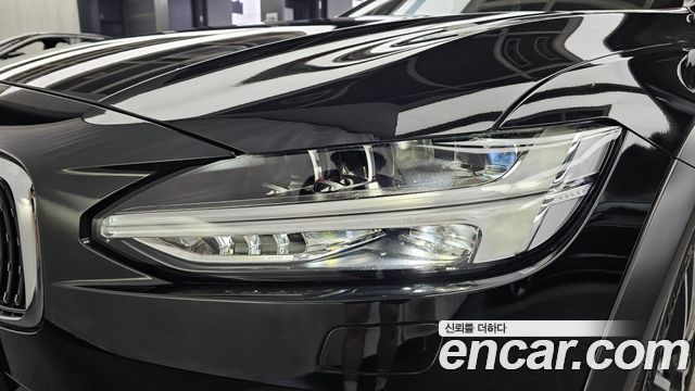 Volvo V90 2018 — photo 8