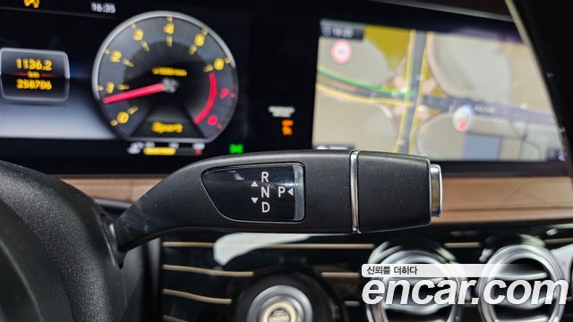 Mercedes-Benz S-Class 2018 — photo 9