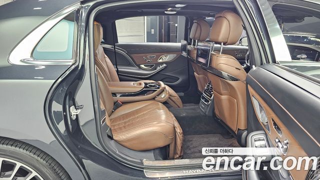 Mercedes-Benz S-Class 2018 — photo 12