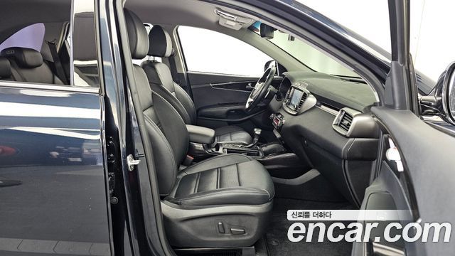 Kia Sorento 2019 — photo 17