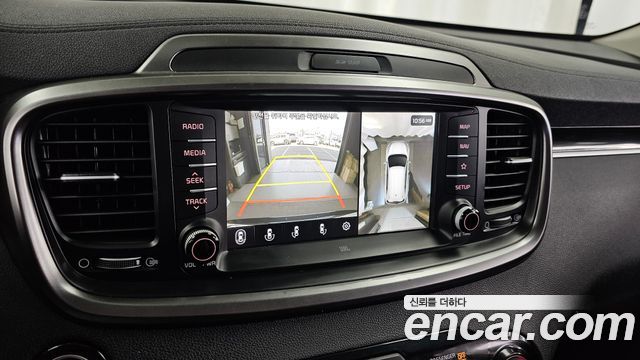 Kia Sorento 2019 — photo 21
