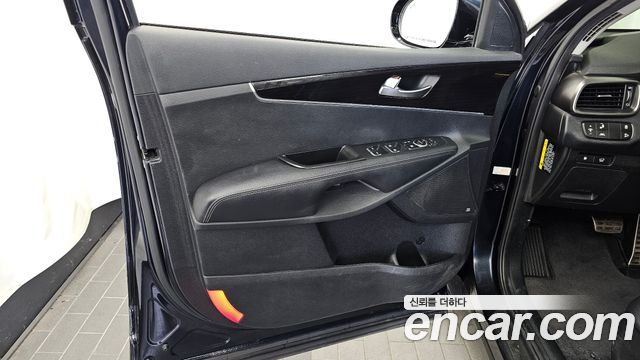 Kia Sorento 2019 — photo 14