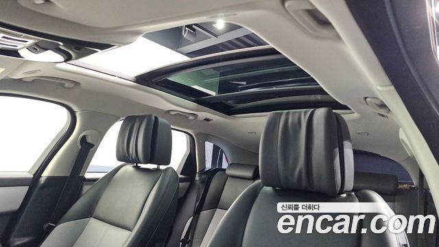 Land Rover Range Rover Velar 2024 — photo 18