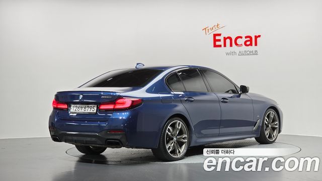 BMW 5-Series 2021 — photo 2
