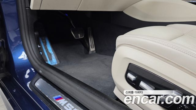 BMW 5-Series 2021 — photo 34