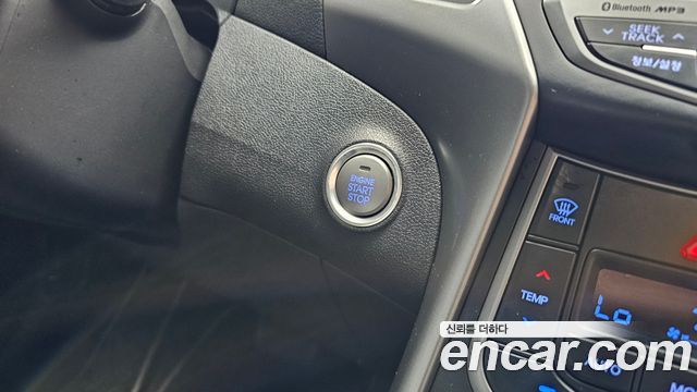 Hyundai AVANTE 2015 — photo 26