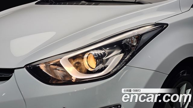 Hyundai AVANTE 2015 — photo 8
