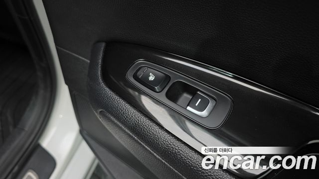 Kia K5 2016 — photo 17