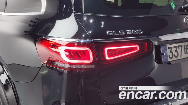 Mercedes-Benz GLS-Class 2021 — photo 9