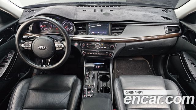 Kia K7 2018 — photo 10
