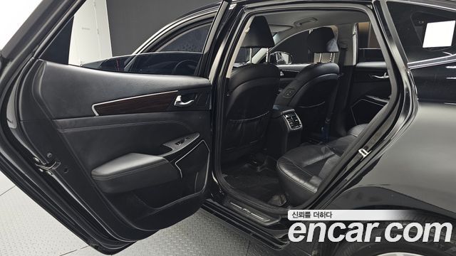 Kia K7 2018 — photo 18