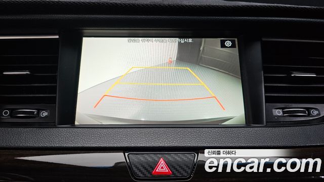 Kia K7 2018 — photo 21
