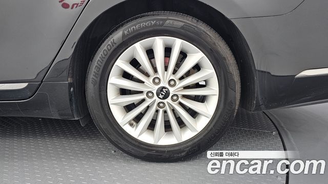 Kia K7 2018 — photo 7