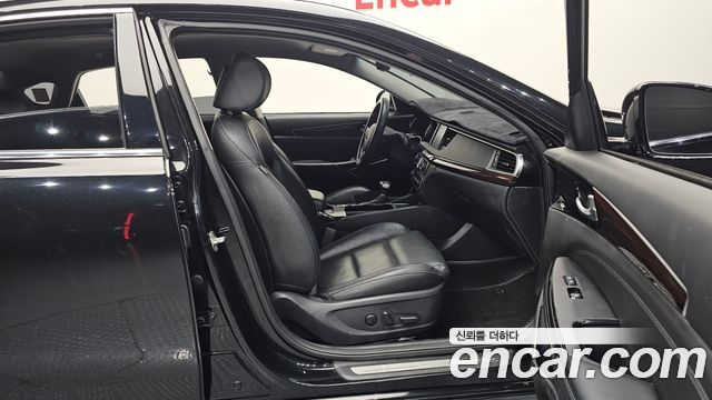 Kia K7 2018 — photo 16