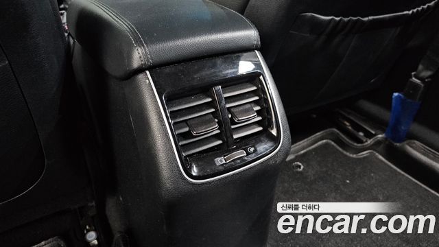 Kia K7 2018 — photo 29
