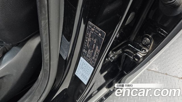 Kia K7 2018 — photo 33