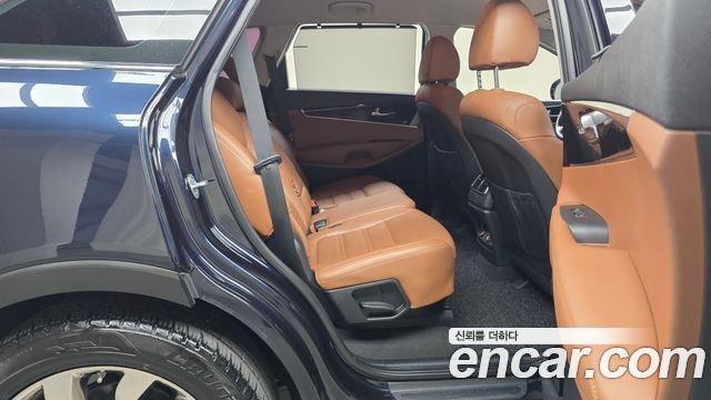 Kia Sorento 2018 — photo 17