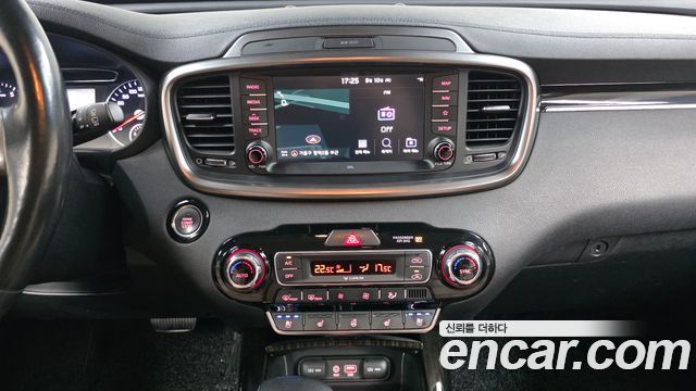 Kia Sorento 2018 — photo 19
