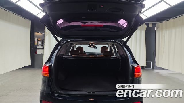 Kia Sorento 2018 — photo 22