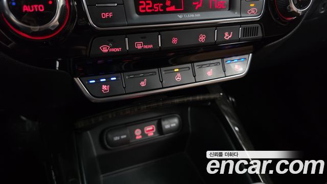 Kia Sorento 2018 — photo 31