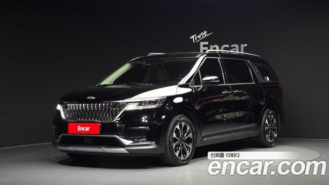 Kia Canival 2021 — photo 1