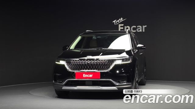 Kia Canival 2021 — photo 3