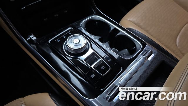 Kia Canival 2021 — photo 9