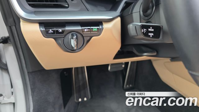 Porsche 911 2020 — photo 28
