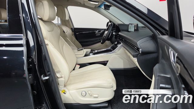 Genesis GV80 2020 — photo 16