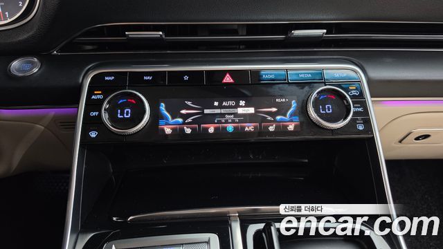 Genesis GV80 2020 — photo 31