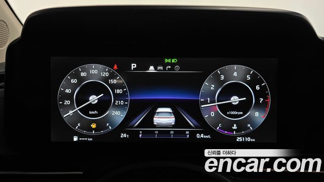 Kia Canival 2023 — photo 11