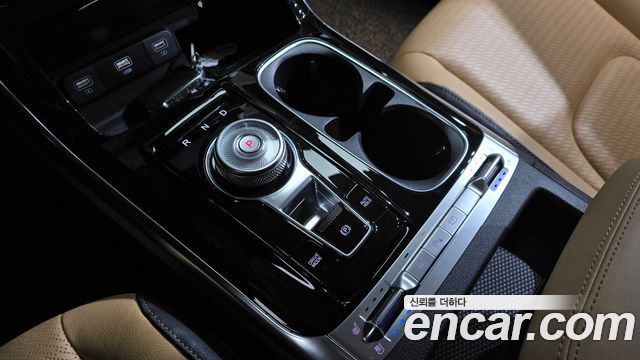 Kia Canival 2023 — photo 12