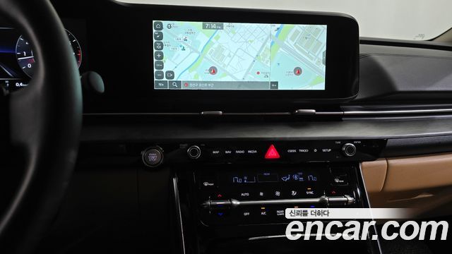 Kia Canival 2023 — photo 18