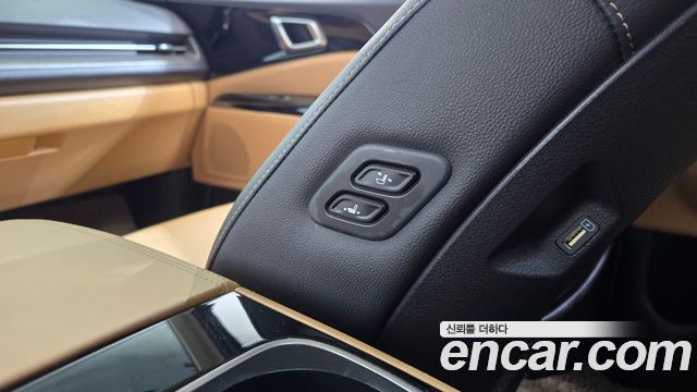 Kia Canival 2023 — photo 29