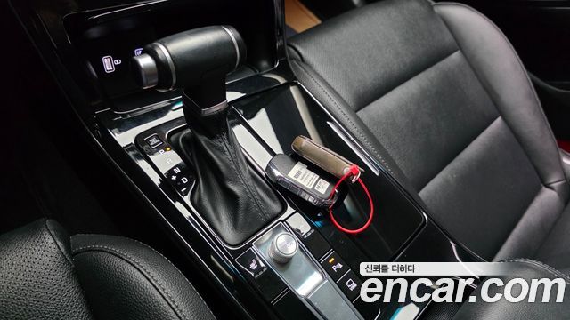 Kia K7 2021 — photo 12