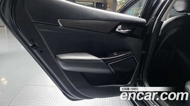 Kia K7 2021 — photo 15