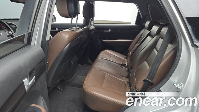 Kia Sorento 2011 — photo 18