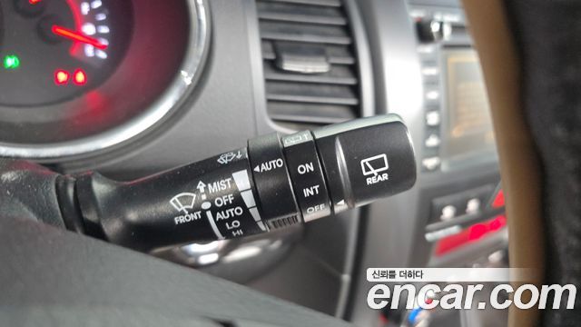 Kia Sorento 2011 — photo 28