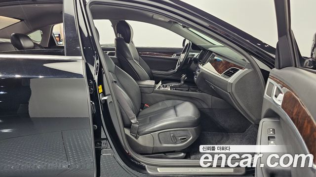 Hyundai Genesis 2014 — photo 17