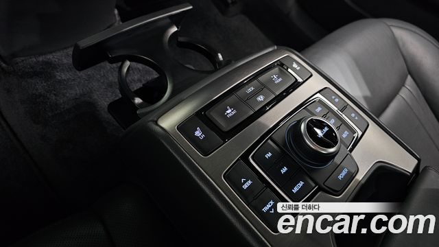 Hyundai Genesis 2014 — photo 24