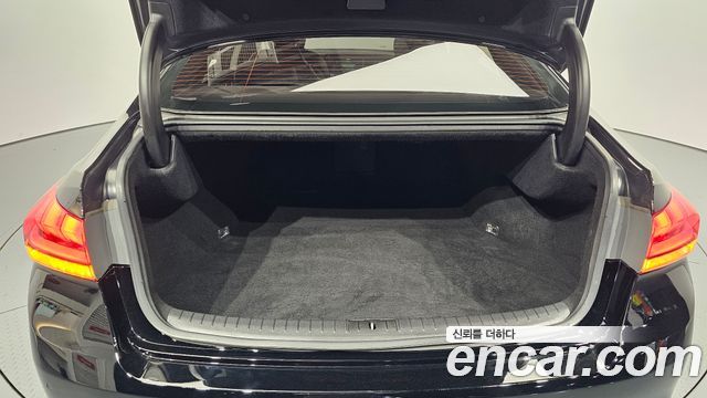 Hyundai Genesis 2014 — photo 32