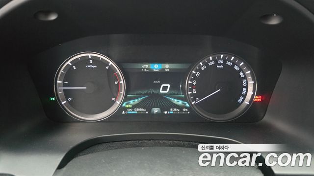 KG Mobility Rexton 2018 — photo 11