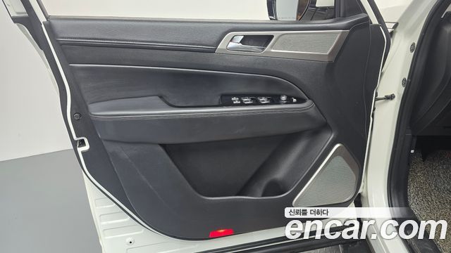 KG Mobility Rexton 2018 — photo 14