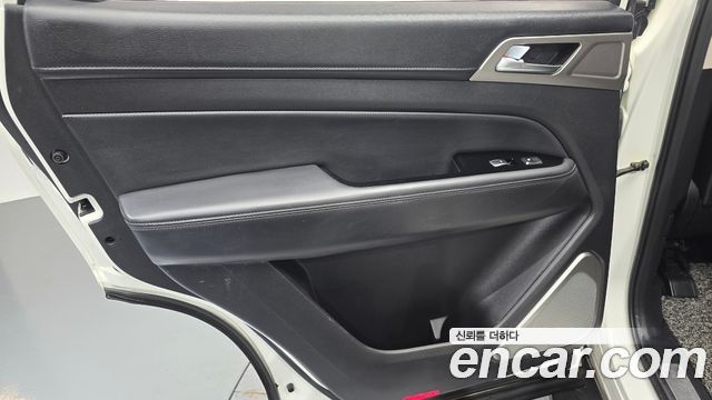 KG Mobility Rexton 2018 — photo 15
