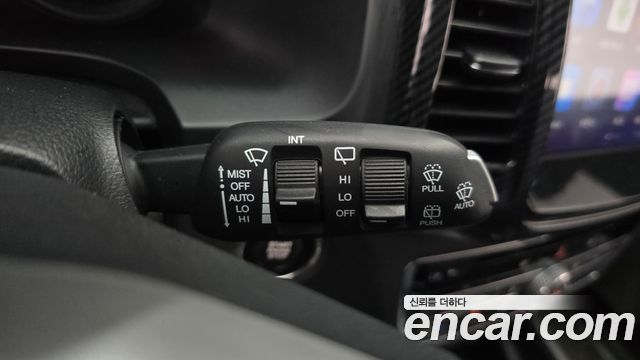 KG Mobility Rexton 2018 — photo 27