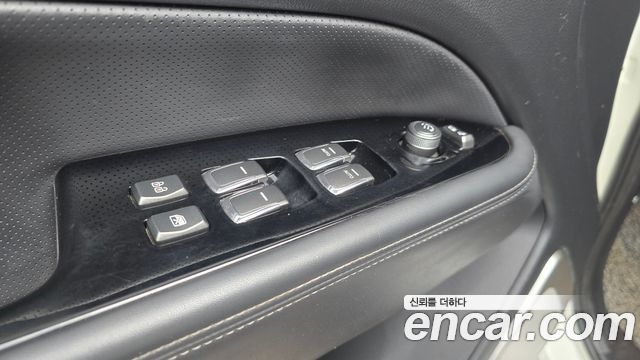 KG Mobility Rexton 2018 — photo 29